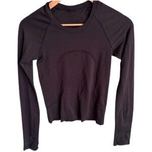 Lululemon Swiftly Tech Long Sleeve Shirt 2.0 Race Length in Black Size 2